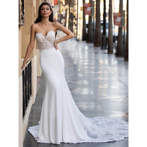 Pronovias Monroe Wedding Dress European Size 4 - Picture 9 of 12